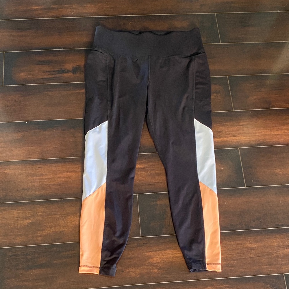 Livi Active Black and Orange Leggings Size 14/16